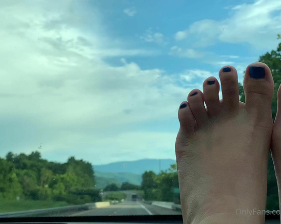 Sunny Zass aka milfparadise OnlyFans - 07-28-2020 - Road trippin’