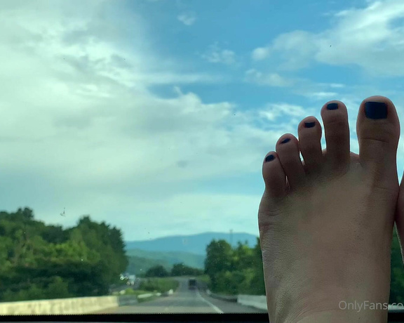 Sunny Zass aka milfparadise OnlyFans - 07-28-2020 - Road trippin’