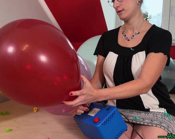 Clips4Sale - Hol 851 sabri  pump2pop nine balloons web