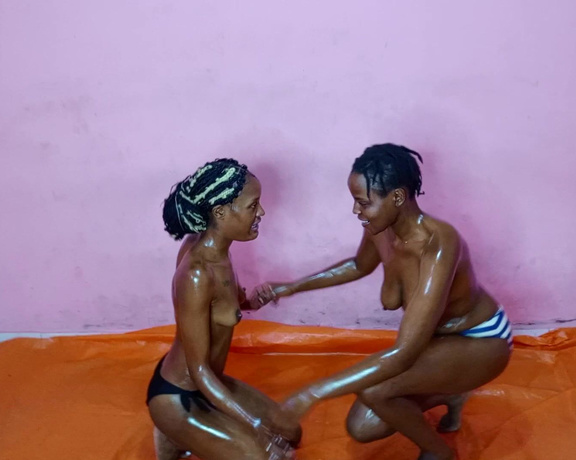 Black Beauty Bra lers - Oil Wrestling Essy Vs Shika