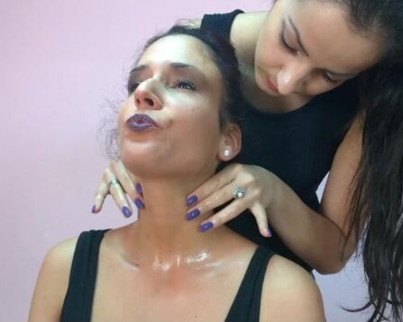 Production - Nera'S Oily Neck - Swallowing While Choked