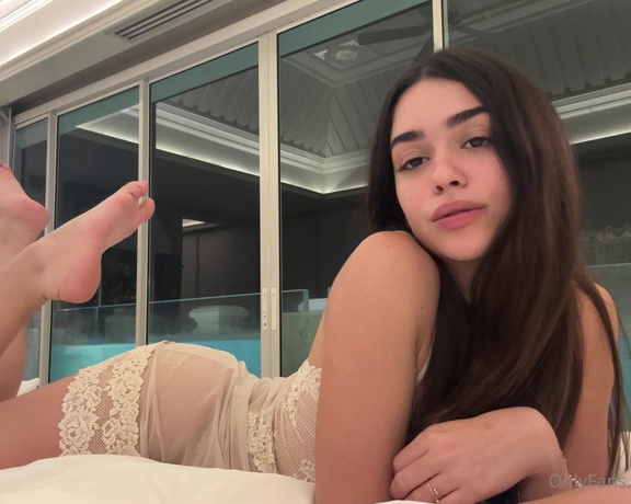 Goddess Jenna aka papiijenna OnlyFans - 05-29-2024 - You will watch this video on repeat until you have no other choice but to give