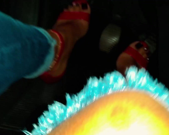 Goddess Penelope aka penelopefeet_ OnlyFans - 03-15-2022 - A sexy pedal pumping