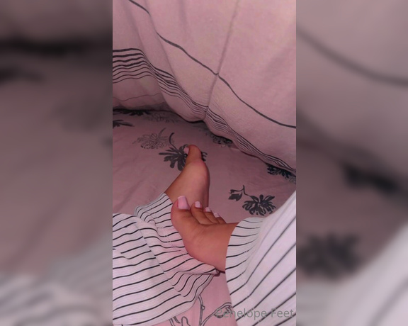 Goddess Penelope aka penelopefeet_ OnlyFans - 06-17-2023 - I want a footjob