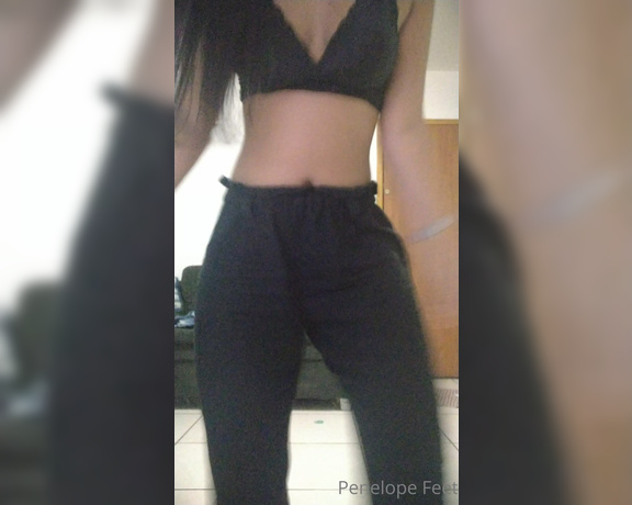 Goddess Penelope aka penelopefeet_ OnlyFans - 06-19-2021 - Great weekend loves