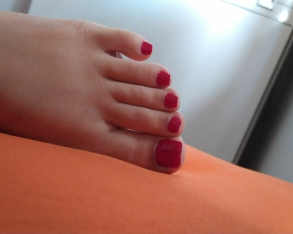 Goddess Penelope aka penelopefeet_ OnlyFans - 01-15-2021 - Video 472458