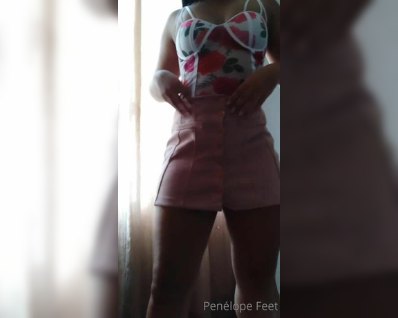 Goddess Penelope aka penelopefeet_ OnlyFans - 12-07-2020 - Video 78236