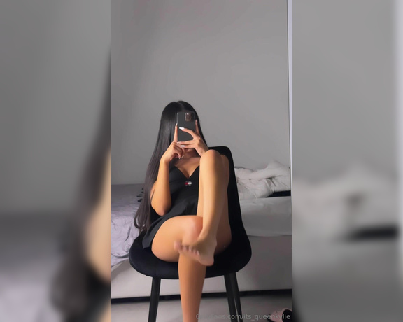 Its queen kylie aka its_queenkylie OnlyFans - 07-10-2024 - On your kneessss start begging