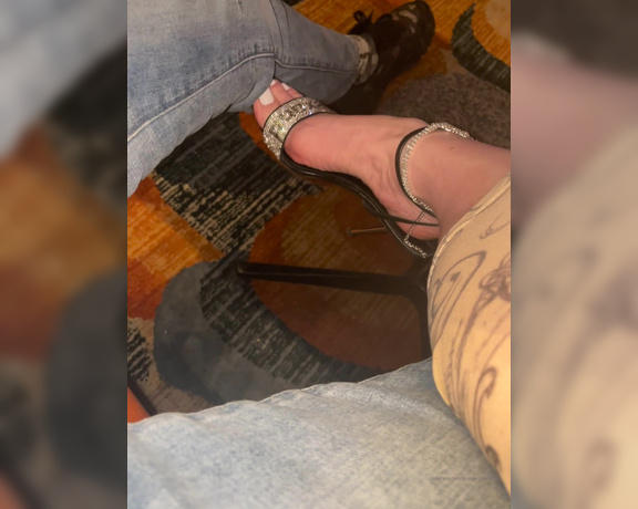 Fendi Feet aka Goddessfendi OnlyFans - I love a good public tease