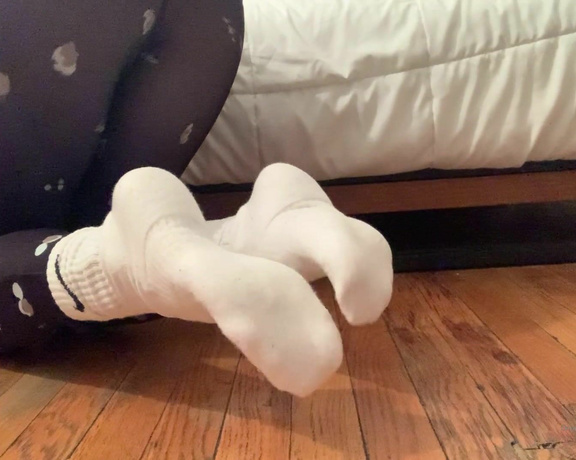Fendi Feet aka Goddessfendi OnlyFans - Post work out sweaty sock and shoe removal and smell  come take a whiff