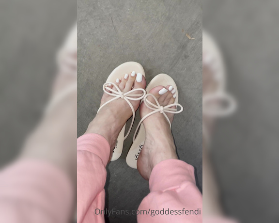 Fendi Feet aka Goddessfendi OnlyFans - Hey my loyal fans! Sorry I haven’t posted much this week I’ve had some storage issues on my phone