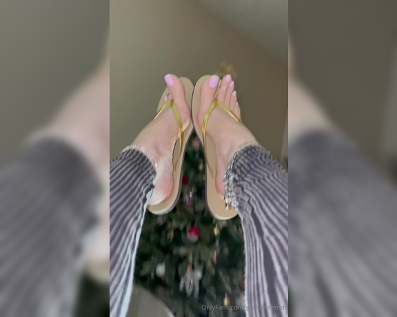 Fendi Feet aka Goddessfendi OnlyFans - You wanna see them drop