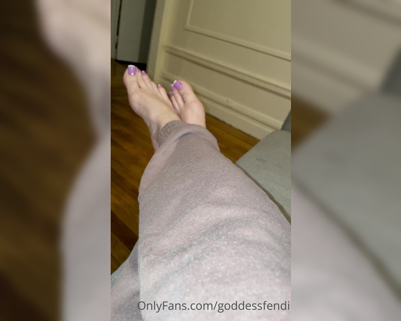 Fendi Feet aka Goddessfendi OnlyFans - Drop a tip if you love my new purple French