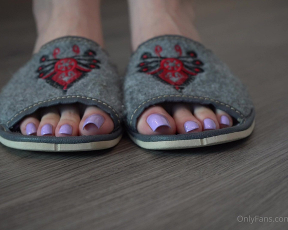 Toetally Devine aka Toetallydevine OnlyFans - Lilac nails and purple slippers