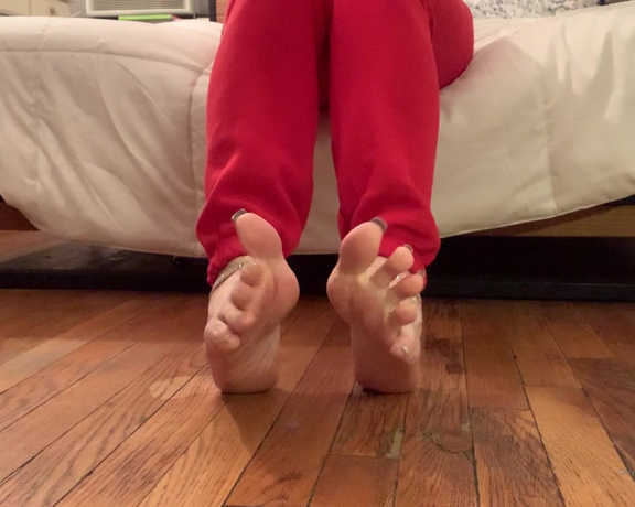 Fendi Feet aka Goddessfendi OnlyFans - Fendi