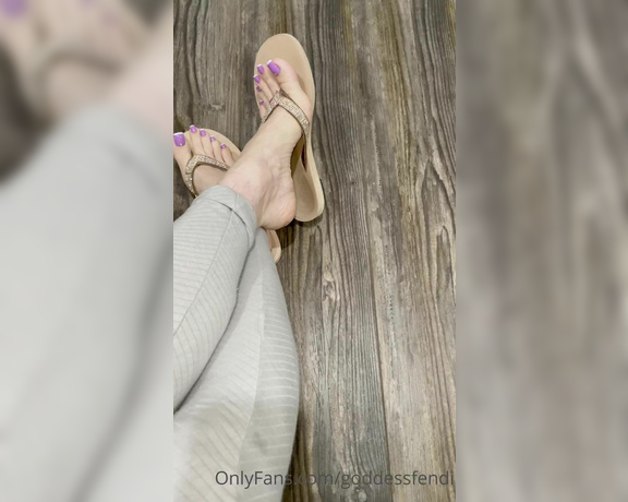 Fendi Feet aka Goddessfendi OnlyFans Video 79