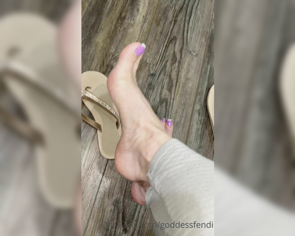 Fendi Feet aka Goddessfendi OnlyFans Video 79