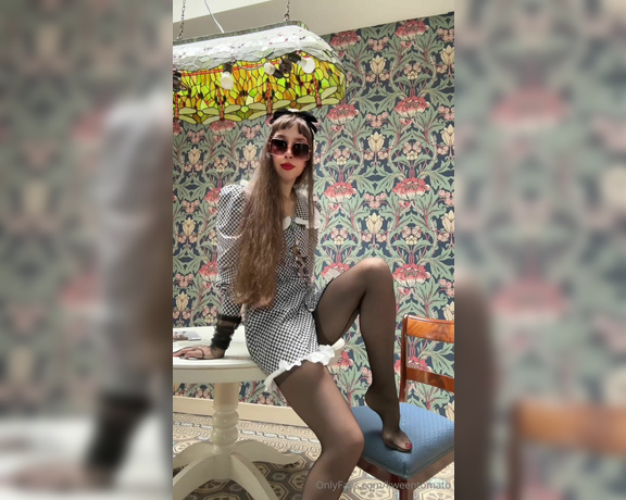 Tomato_Juice_KWEEN aka kweentomato OnlyFans - 06-19-2024 - Would you run your tongue along my seams