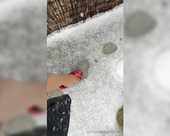 Tomato_Juice_KWEEN aka kweentomato OnlyFans - 12-02-2023 - First snow days