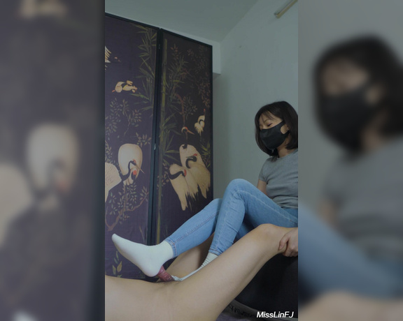 MissLinFJ - Jeans - Sockjobs (Vertical Video)