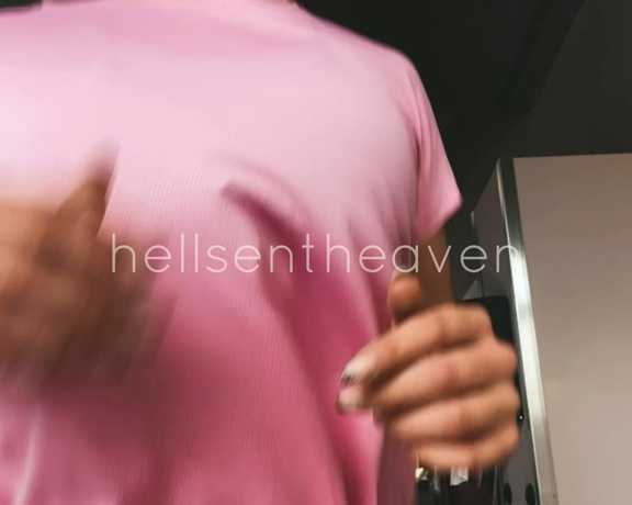 Goddess Nina aka hellsentheaven OnlyFans - 08-02-2022 - 1 minute shaking boobies on normal speed and two minutes to admire them in slow motion