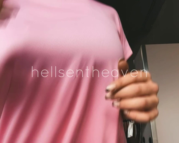 Goddess Nina aka hellsentheaven OnlyFans - 08-02-2022 - 1 minute shaking boobies on normal speed and two minutes to admire them in slow motion