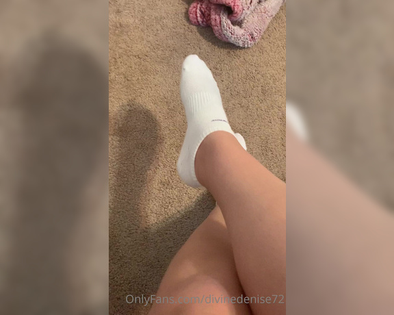 Denise Howard aka divinedenise72 OnlyFans - 04-25-2022 - Sock drawer