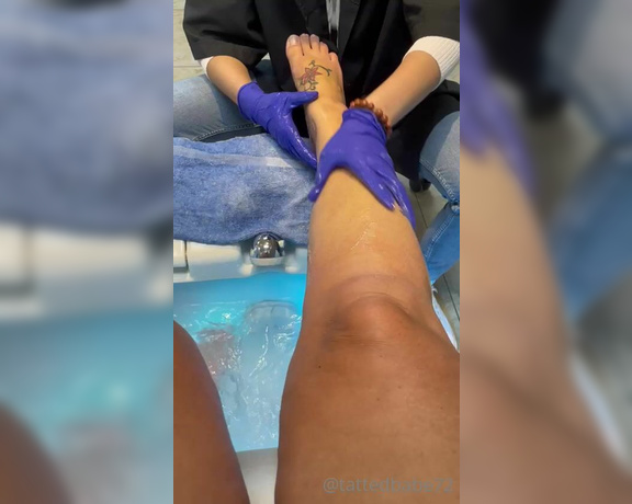 Denise Howard aka divinedenise72 OnlyFans - 07-23-2022 - Fresh Pedi bye blue, hello pink both make you weak