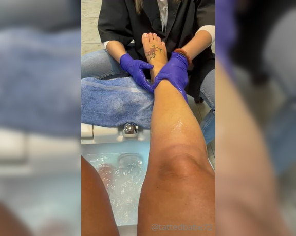 Denise Howard aka divinedenise72 OnlyFans - 07-23-2022 - Fresh Pedi bye blue, hello pink both make you weak