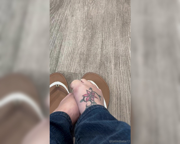 Denise Howard aka divinedenise72 OnlyFans - 08-04-2024 - Flip flops at the Dr Would you stare