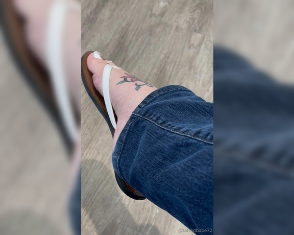 Denise Howard aka divinedenise72 OnlyFans - 08-04-2024 - Flip flops at the Dr Would you stare