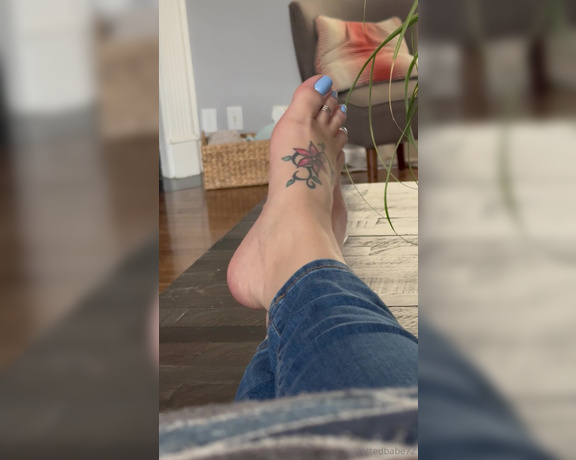 Denise Howard aka divinedenise72 OnlyFans - 05-05-2024 - Blue toes blue jeans blue balls