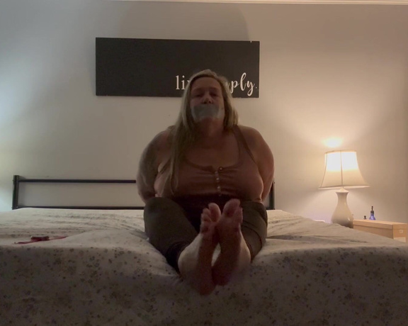 Denise Howard aka divinedenise72 OnlyFans - 03-28-2024 - You like be tied to and bound