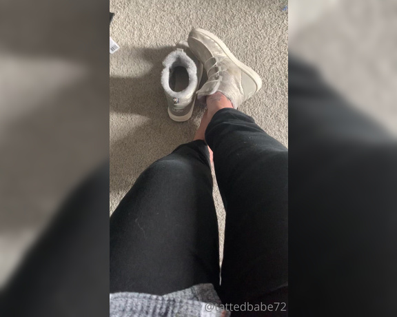 Denise Howard aka divinedenise72 OnlyFans - 11-27-2022 - Take these sweaty dirty and hot shoes off and start worshiping me