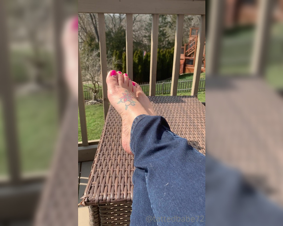 Denise Howard aka divinedenise72 OnlyFans - 02-26-2023 - Fresh air fresh feet