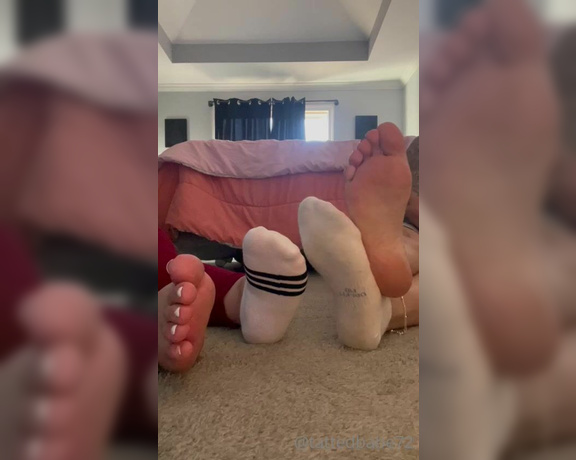 Denise Howard aka divinedenise72 OnlyFans - 10-23-2022 - Who loves a mother daughter sock removal YOU Do