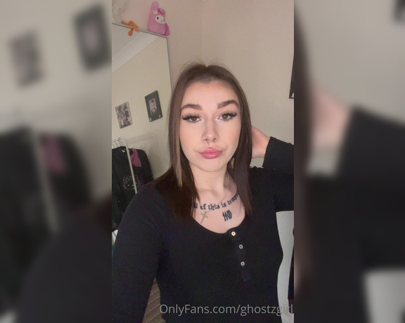 Ghostzgirl aka ghostzgirl OnlyFans - 11-17-2022 - let’s take our clothes off