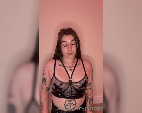 Ghostzgirl aka ghostzgirl OnlyFans - 07-25-2023 - i know you like watching the spit drip down