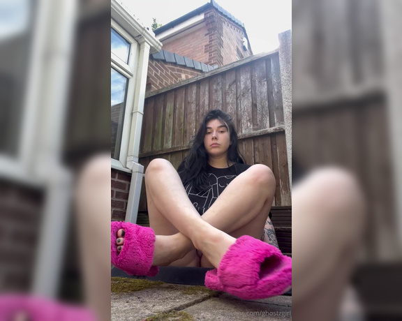 Ghostzgirl aka ghostzgirl OnlyFans - 08-06-2024 - had to sneak off outside