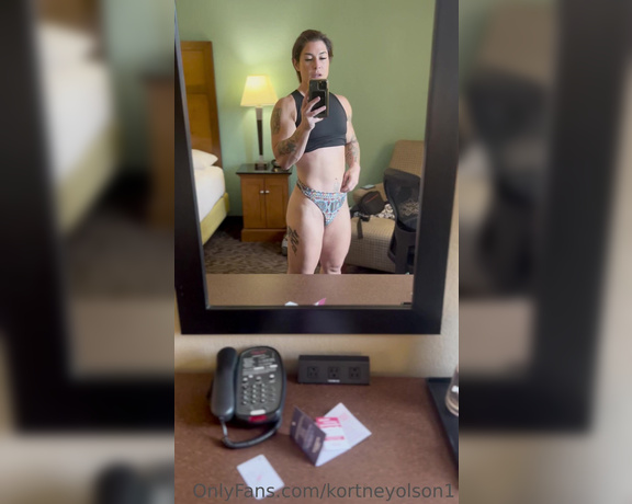 KortneyOlson1 aka kortneyolson1 OnlyFans - 07-26-2023 - Flex check upon arriving in HOT Lanta Philly, quick Newark booked, UK, Brussels very quiet there,