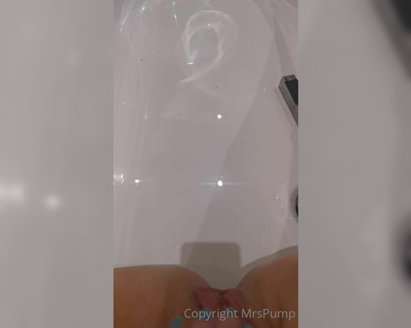 MrsPump aka mrspump Femdom - 06-13-2023 OnlyFans Video - Look what your sexting, sexy dick pictures, cam and chat made me do in the bath