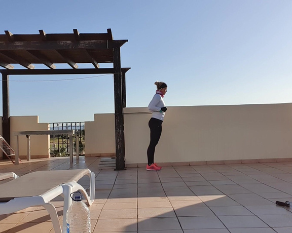 Kathia Nobili aka kathianobilixx Findom - 01-11-2020 OnlyFans Video - I use my roof terrace for MORE then just tanning