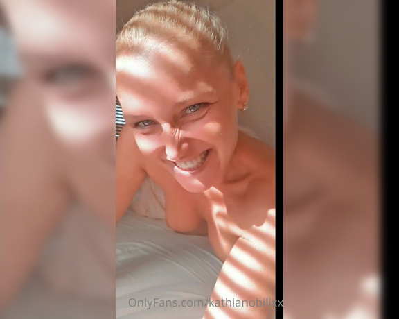 Kathia Nobili aka kathianobilixx Findom - 08-20-2021 OnlyFans Video - Fast orgasm challenge for you to get you off bed my darling