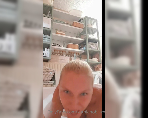 Kathia Nobili aka kathianobilixx Findom - 08-24-2021 OnlyFans Video - Bath time with your MOMMY