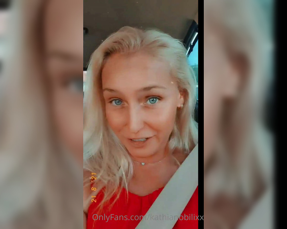 Kathia Nobili aka kathianobilixx Findom - 08-21-2021 OnlyFans Video - VERY IMPORTANT    Onlyfans banning the sex workers from this platform from October 1st