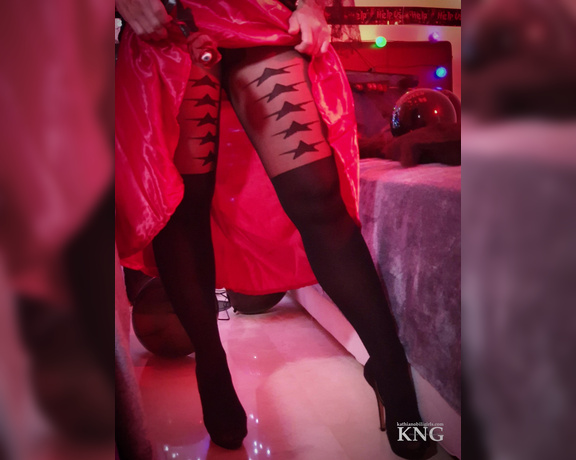 Kathia Nobili aka kathianobilixx Findom - 10-31-2021 OnlyFans Video - Question for you my dears