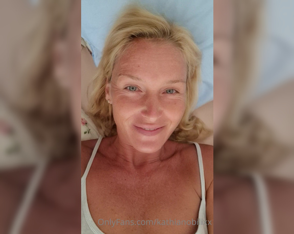 Kathia Nobili aka kathianobilixx Findom - 06-25-2022 OnlyFans Video - Have a wonderful weekend my loves