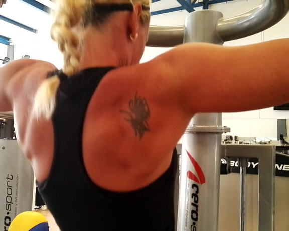 Kathia Nobili aka kathianobilixx Findom - 07-14-2017 OnlyFans Video - In the gym today _