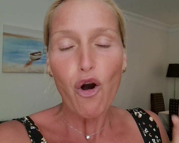 Kathia Nobili aka kathianobilixx Findom - 06-25-2022 OnlyFans Video - Last night