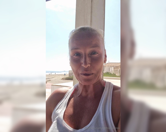 Kathia Nobili aka kathianobilixx Findom - 09-24-2023 OnlyFans Video - Nice lunch with nice view